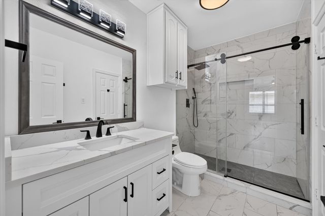 2208 Grizzly Run Lane, Euless, TX 76039