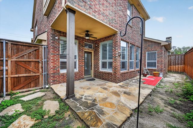 2208 Grizzly Run Lane, Euless, TX 76039
