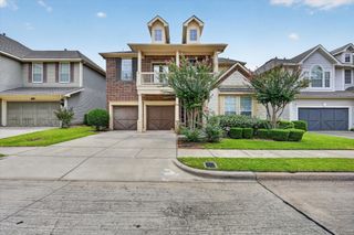 2208 Grizzly Run Lane, Euless, TX 76039