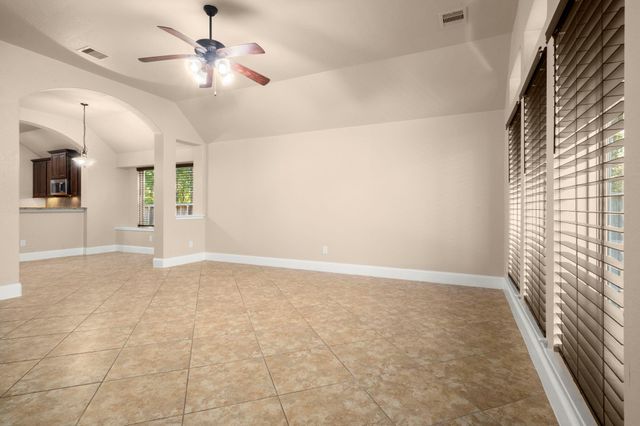 110 Logan Pass Court, Montgomery, TX 77316