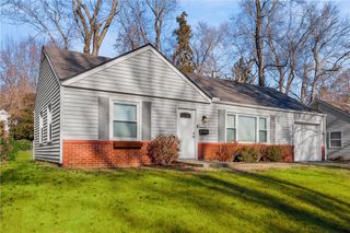 7576 Rainbow Drive, Prairie Village, KS 66208