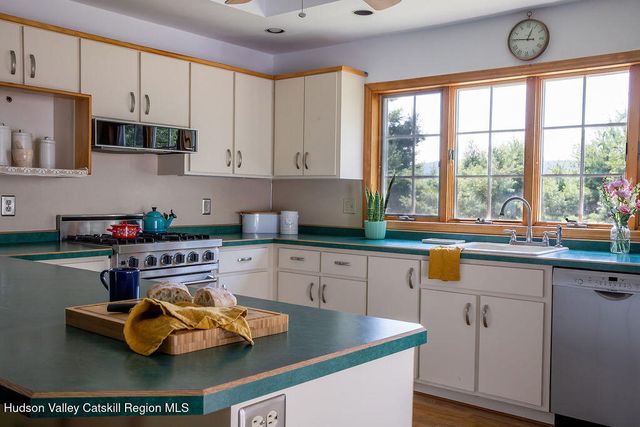 5999 Route 23c, Lexington, NY 12452