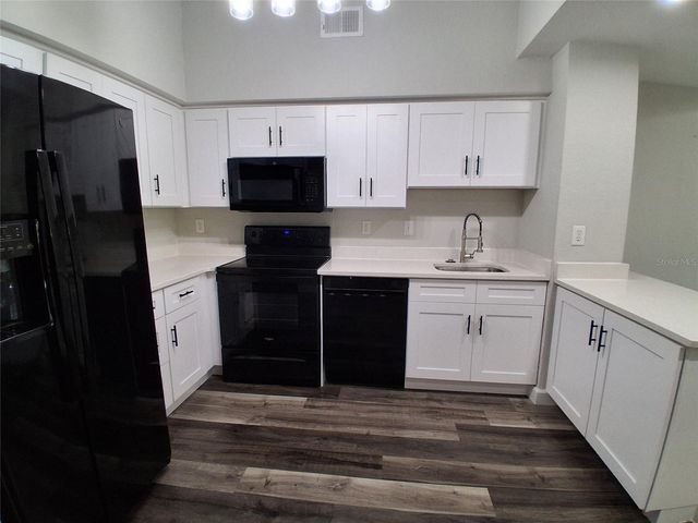 2402 W AZEELE STREET 417, Tampa, FL 33609