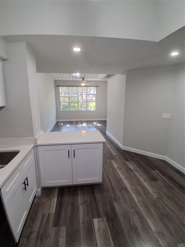 2402 W AZEELE STREET 417, Tampa, FL 33609