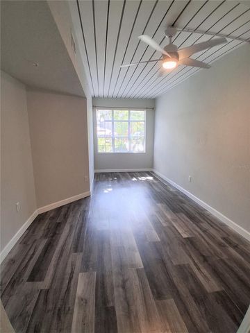 2402 W AZEELE STREET 417, Tampa, FL 33609