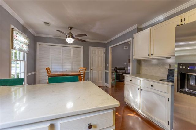 5677 Fairwood Drive NW, Acworth, GA 30101