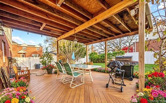 119-20 9th Avenue, College Point, NY 11356