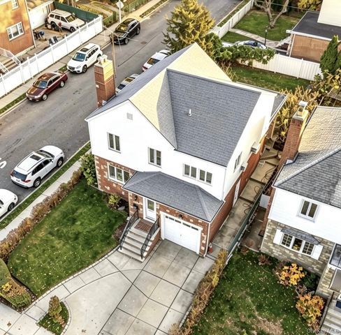 119-20 9th Avenue, College Point, NY 11356