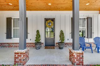 150 Pine Ridge Circle, Brandon, MS 39047
