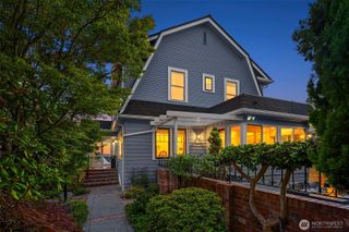 2449 43rd Avenue W, Seattle, WA 98199