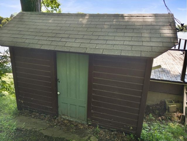 7527 Lake Bluff Road, Huron, NY 14590