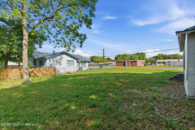 1601 25th Street, Gulfport, MS 39501