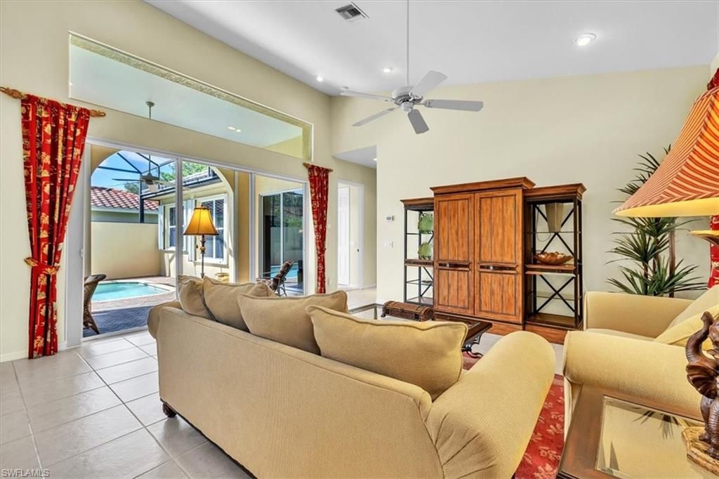 10879 Fieldfair DR, NAPLES, FL 34119 — photo 4