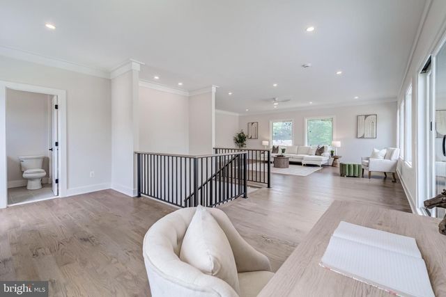 506 KINGSLEY RD SW, Vienna, VA 22180