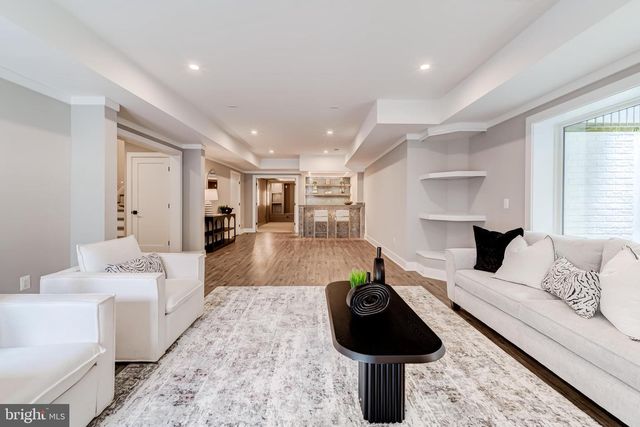 506 KINGSLEY RD SW, Vienna, VA 22180