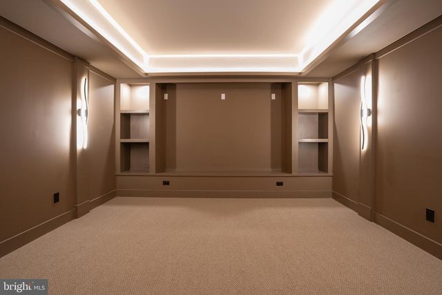 506 KINGSLEY RD SW, Vienna, VA 22180