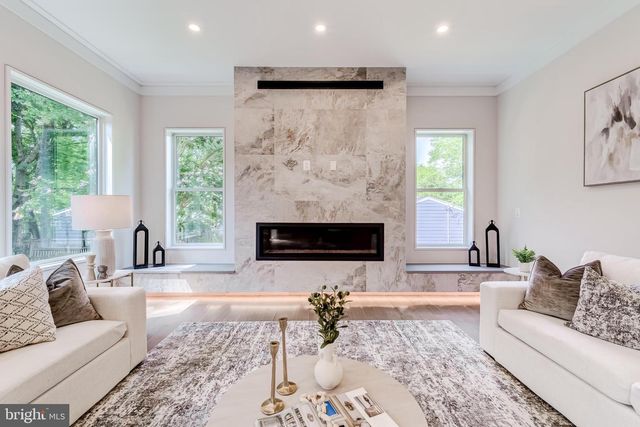 506 KINGSLEY RD SW, Vienna, VA 22180