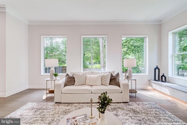 506 KINGSLEY RD SW, Vienna, VA 22180