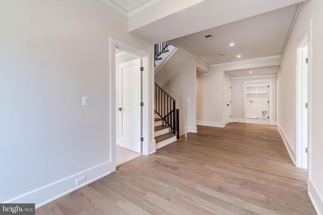 506 KINGSLEY RD SW, Vienna, VA 22180