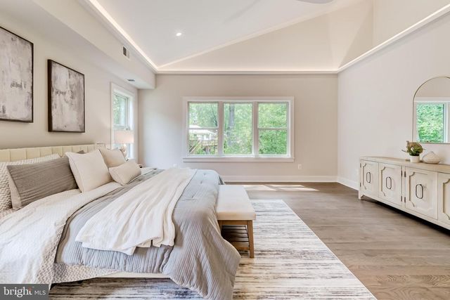 506 KINGSLEY RD SW, Vienna, VA 22180