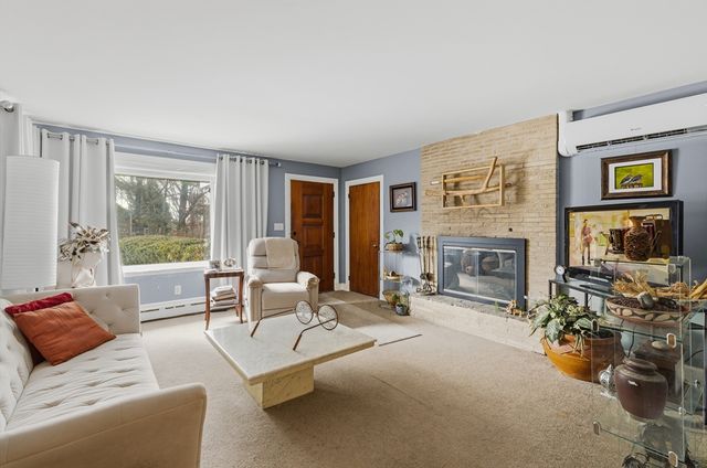 345 Gardner St, New Bedford, MA 02740