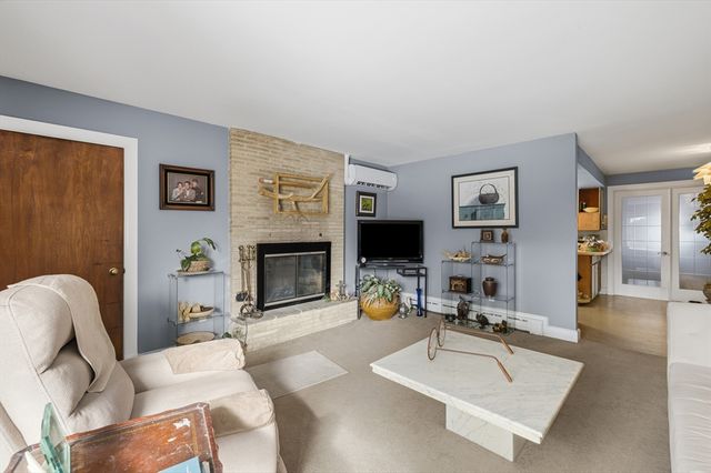 345 Gardner St, New Bedford, MA 02740