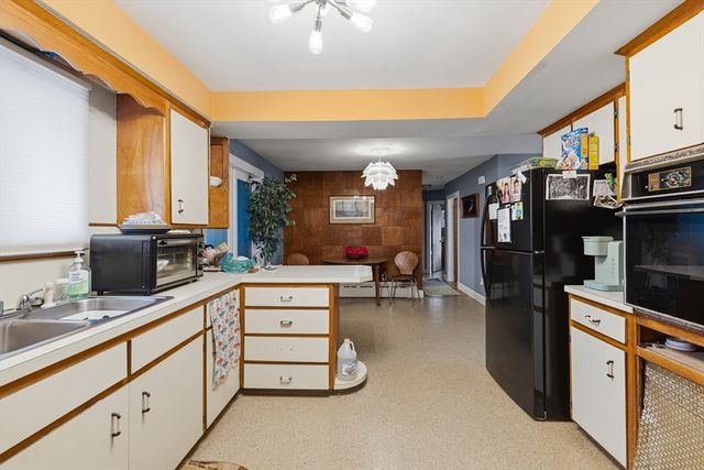 345 Gardner St, New Bedford, MA 02740