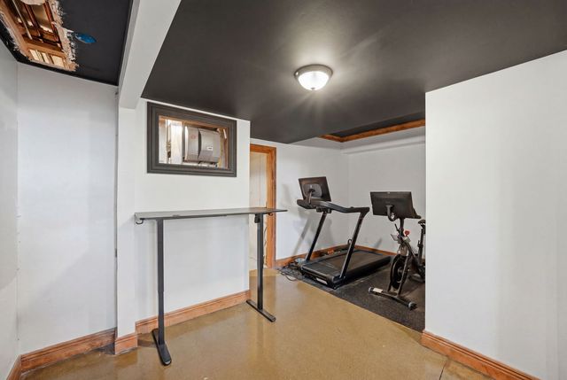 118 N 11th Avenue, St. Charles, IL 60174