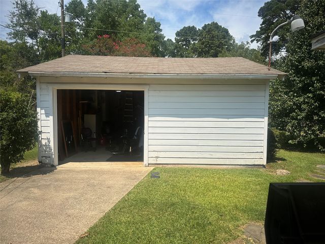 6332 N Inwood Road, Shreveport, LA 71119