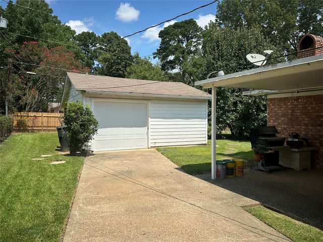 6332 N Inwood Road, Shreveport, LA 71119