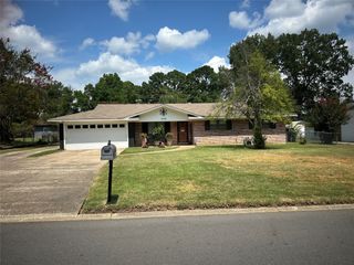 6332 N Inwood Road, Shreveport, LA 71119