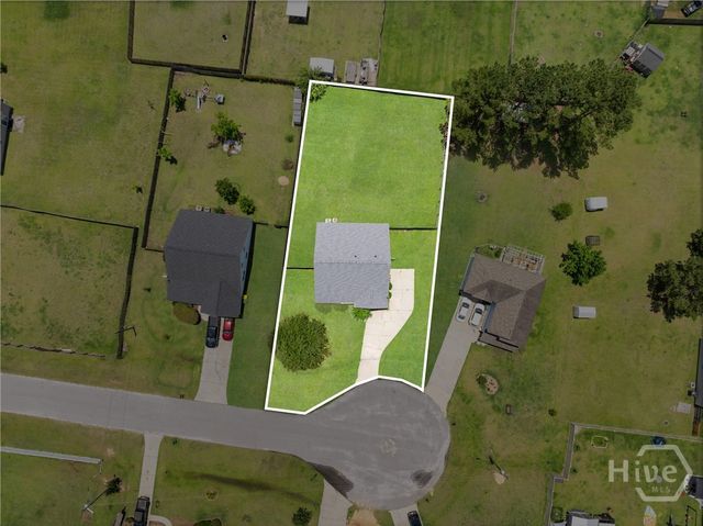 35 Oscar Court, Ellabell, GA 31308