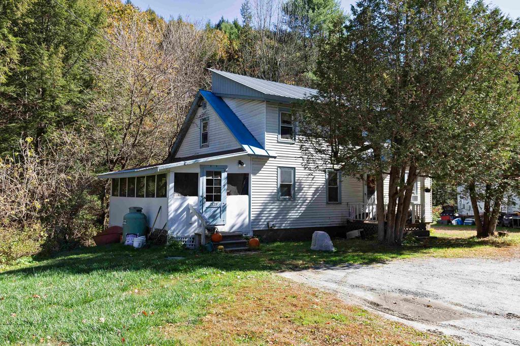282 Skunk Hollow Road, Hartland, VT 05048