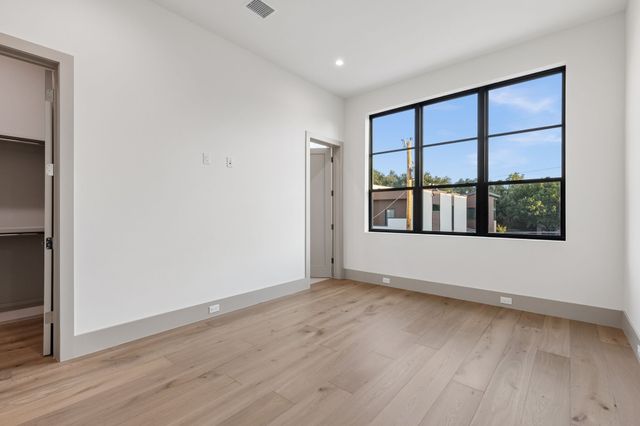 4130 Prescott Avenue, Dallas, TX 75219