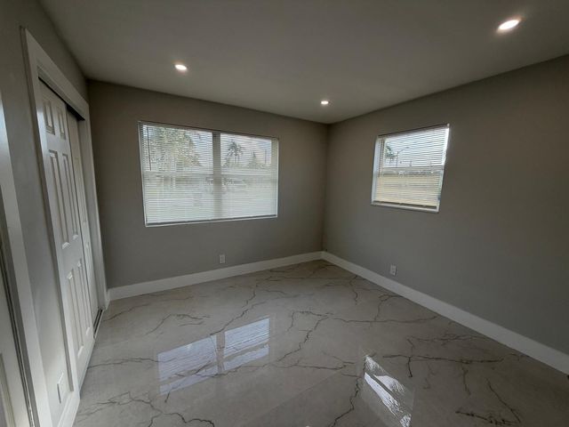 920 NE 50th Street, Deerfield Beach, FL 33064