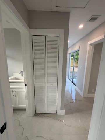 920 NE 50th Street, Deerfield Beach, FL 33064