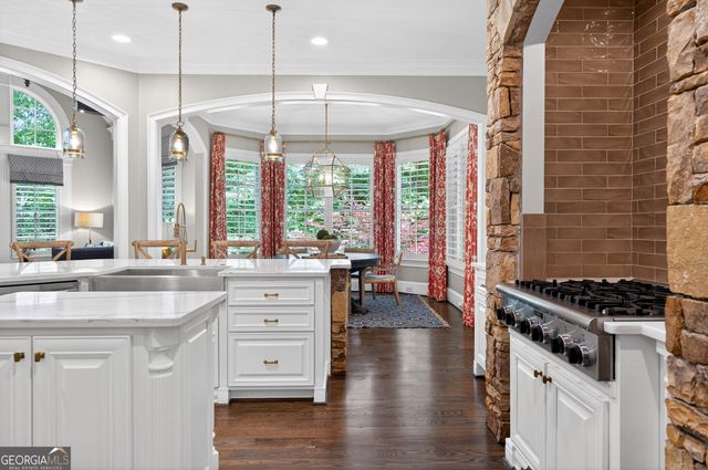 4571 Oglethorpe Loop NW, Acworth, GA 30101