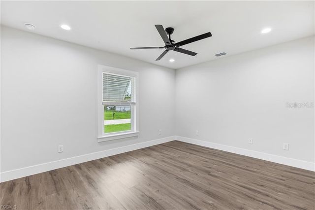 12273 HINDLE AVENUE, Punta Gorda, FL 33955