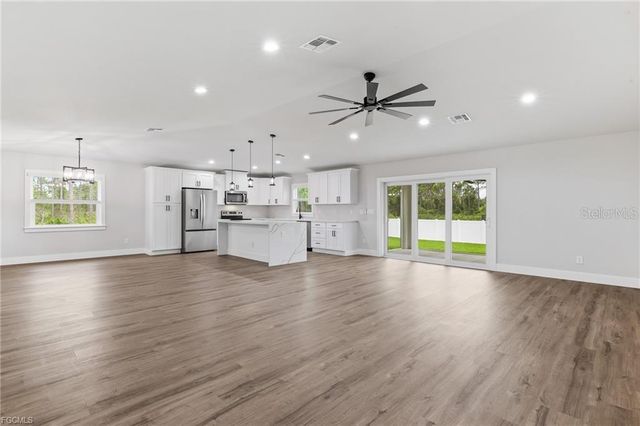 12273 HINDLE AVENUE, Punta Gorda, FL 33955