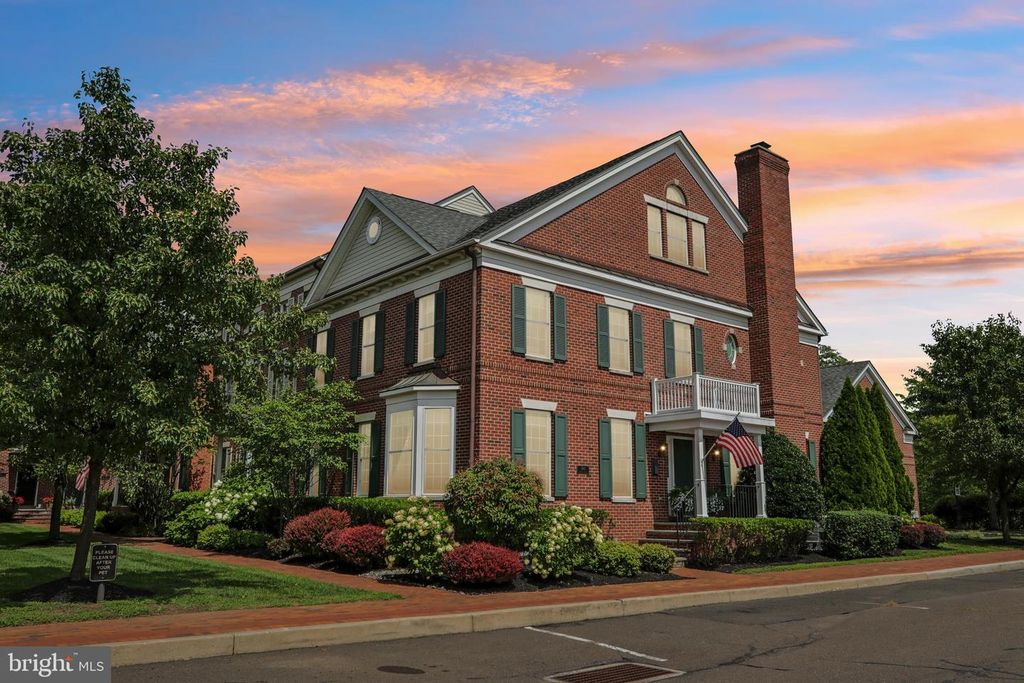 405 E CENTRE AVE, NEWTOWN, PA 18940 — photo 3