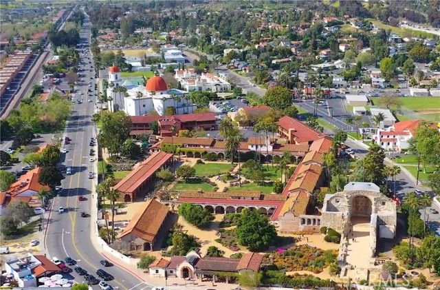 26241 Via Mistral, San Juan Capistrano, CA 92675