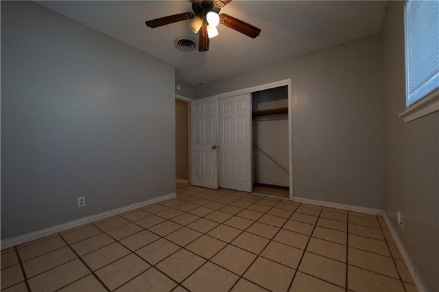 1719 Austin St, Portland, TX 78374