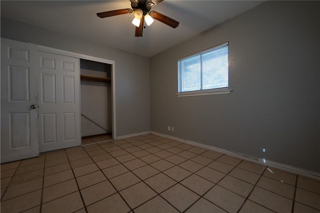 1719 Austin St, Portland, TX 78374