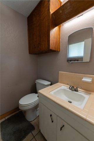 1719 Austin St, Portland, TX 78374