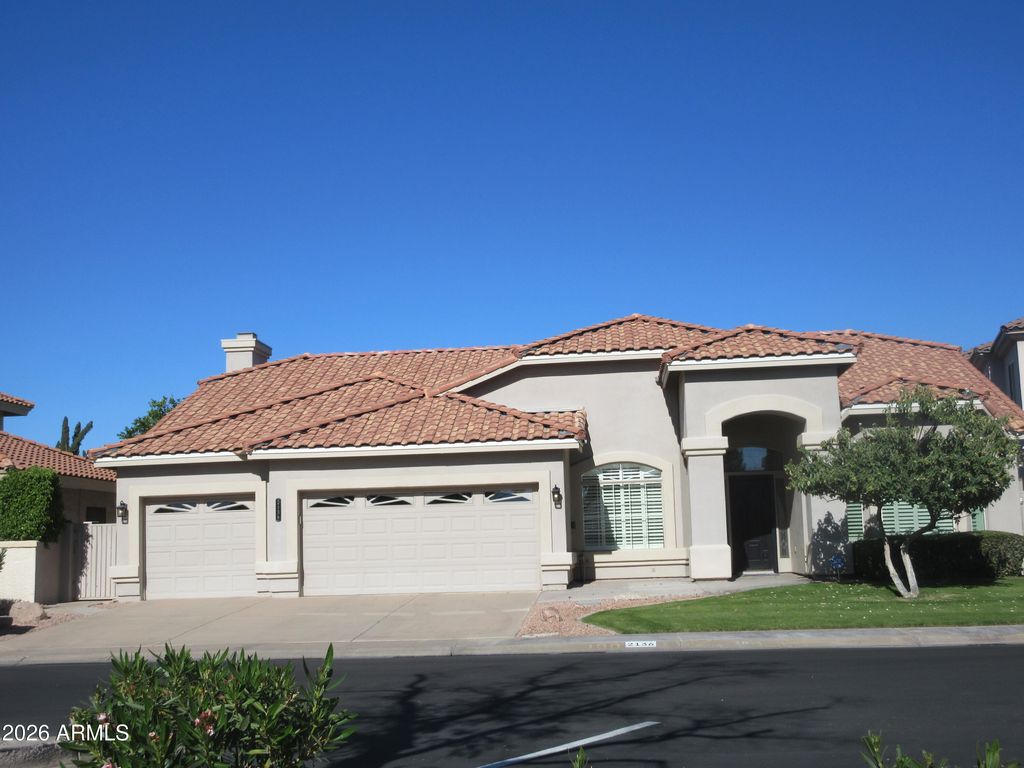 2136 E FREEPORT Lane, Gilbert, AZ 85234