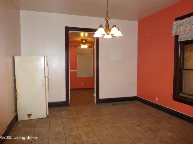 3007 Duncan St, Louisville, KY 40212