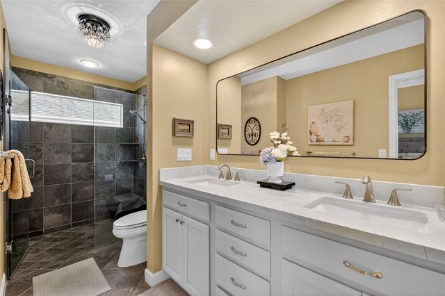 2327 WAKEFIELD WAY, Mount Dora, FL 32757