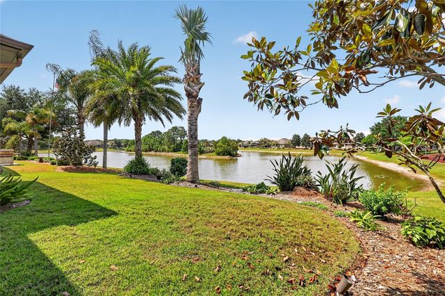 2327 WAKEFIELD WAY, Mount Dora, FL 32757