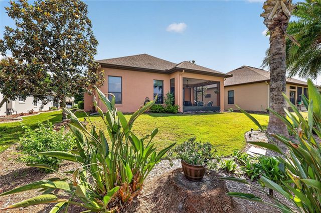 2327 WAKEFIELD WAY, Mount Dora, FL 32757
