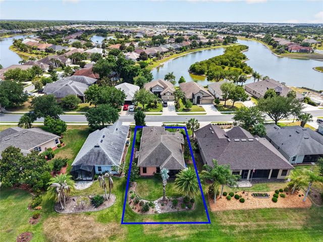 2327 WAKEFIELD WAY, Mount Dora, FL 32757